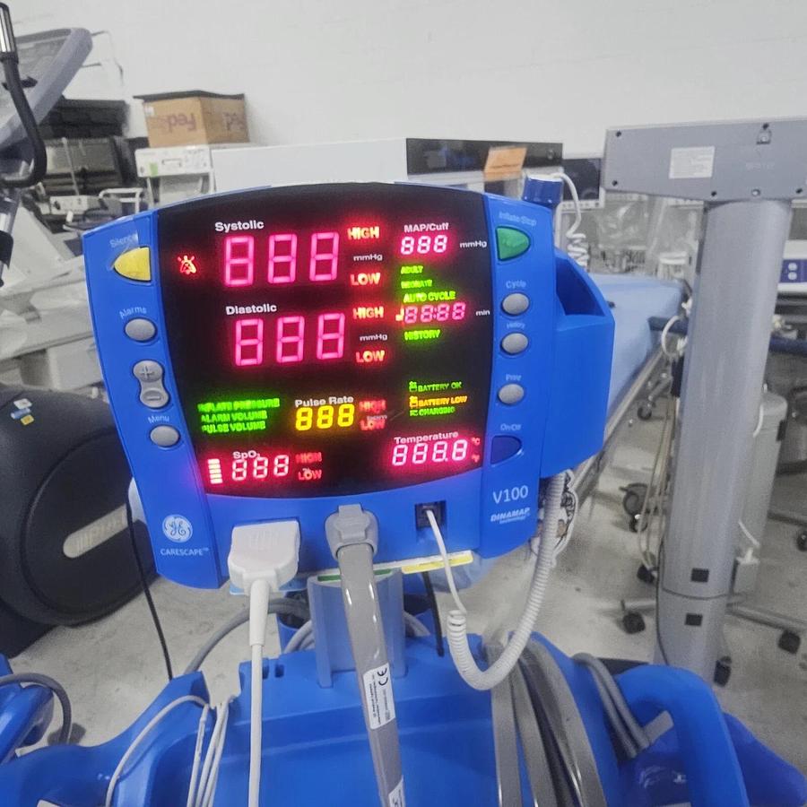 Used GE Carescape V100 Dinamap Patient Vital Sign Monitor SpO2 Blood Pressure Temp