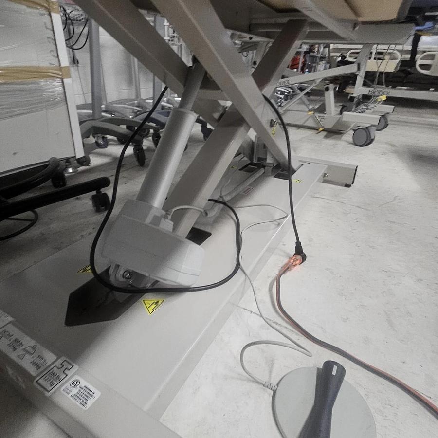 Used Clinton Open Base Power Table with One Piece Top