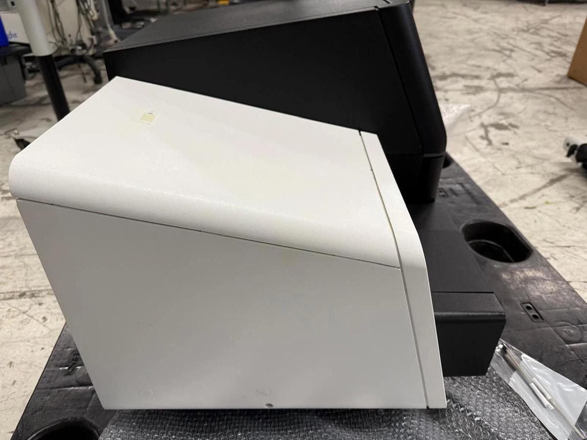 Used Illumina Miseq NGS Sequencer