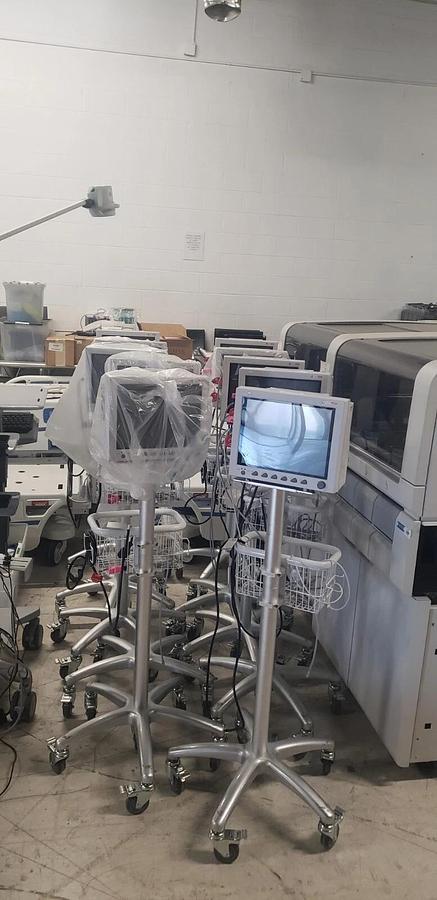 Used (16)Philips MP30 With Module & 18 EDEN IM8 with CO2 OPTION ( LOT Of 34 Units)