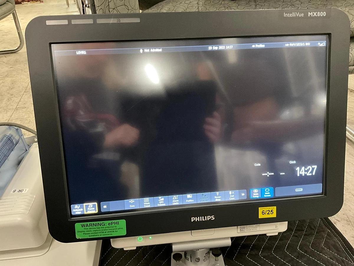 Used Phillips Intellivue  MX800 Monitor