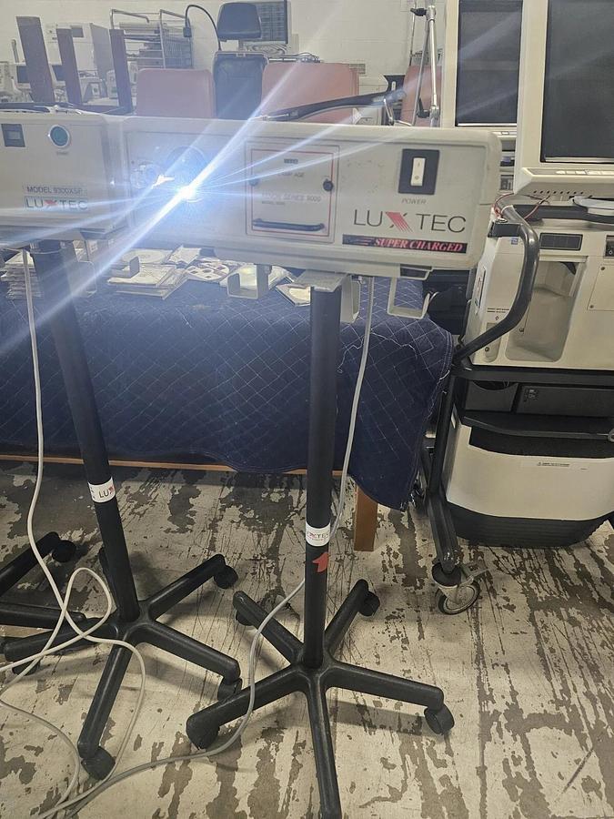 Used Luxtec 9300XSP & 9000 Light Source for Surgical Headlight Qty 5