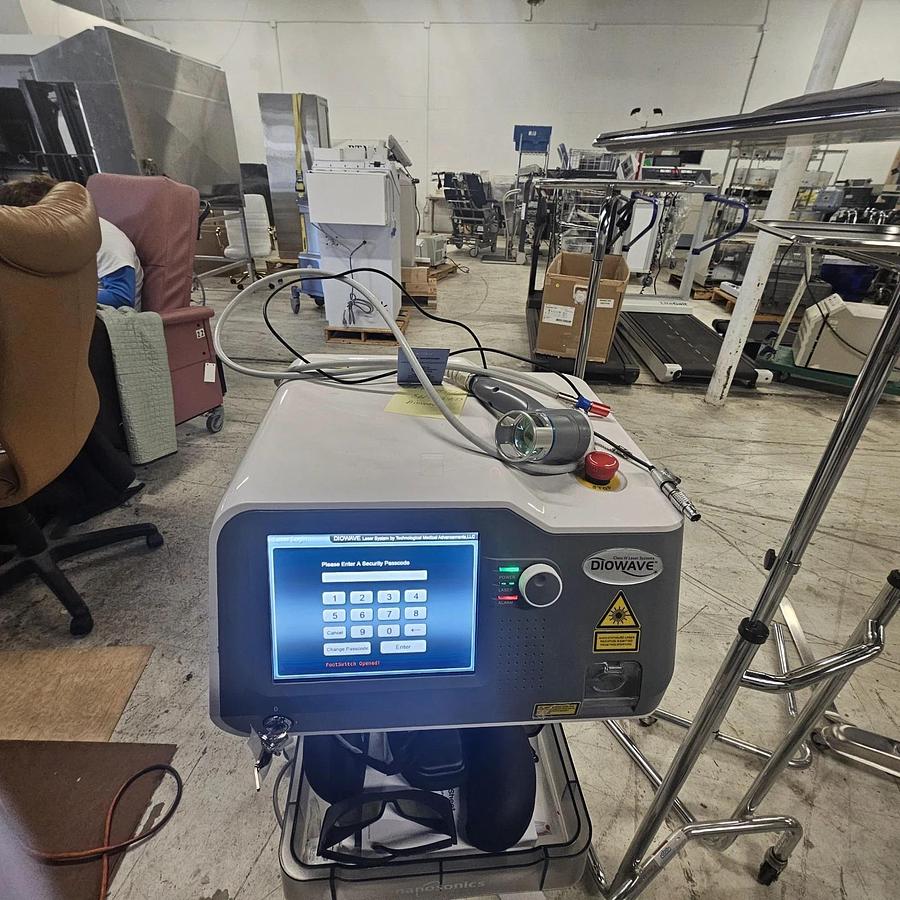 Used Diowave Portable Class IV Laser SYSTEM