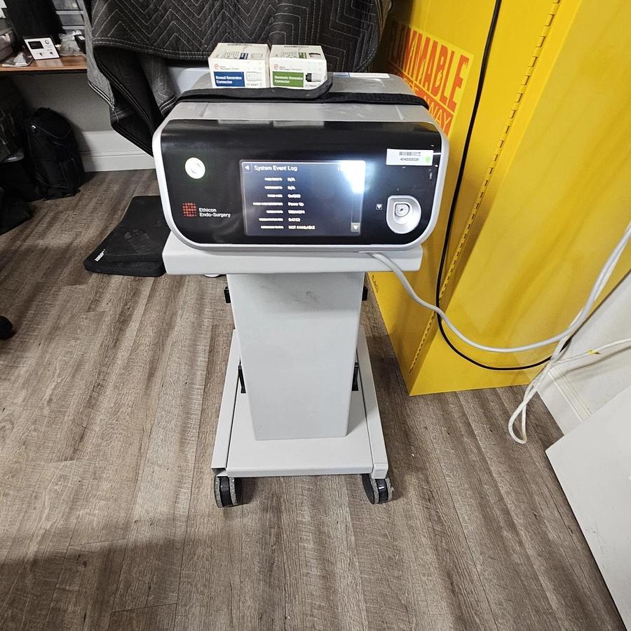 Used J&J GEN 11 With Cart And Adaptor