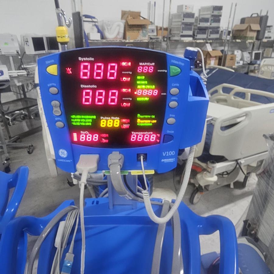 Used GE Carescape V100 Dinamap Patient Vital Sign Monitor SpO2 Blood Pressure Temp