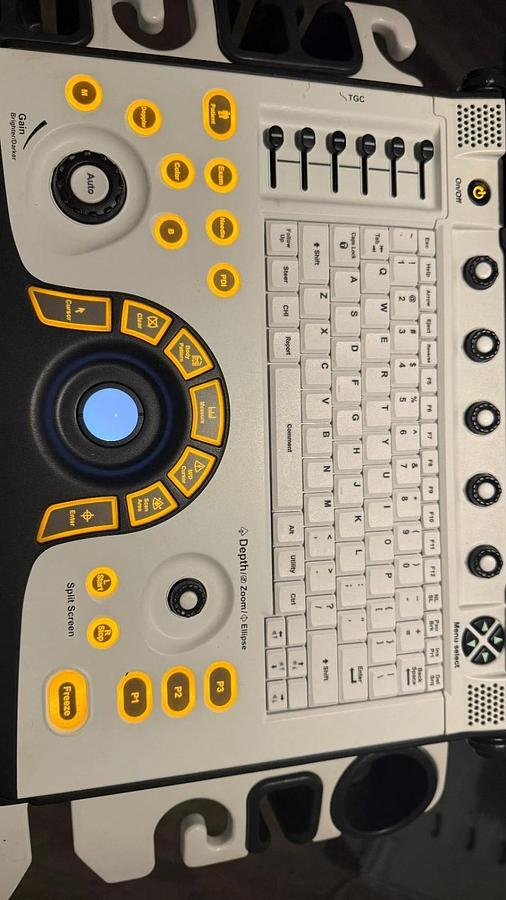 Refurbished Refurbished GE Logiq E ultrasound with  convex L4-12t Or L10-22 Transducer