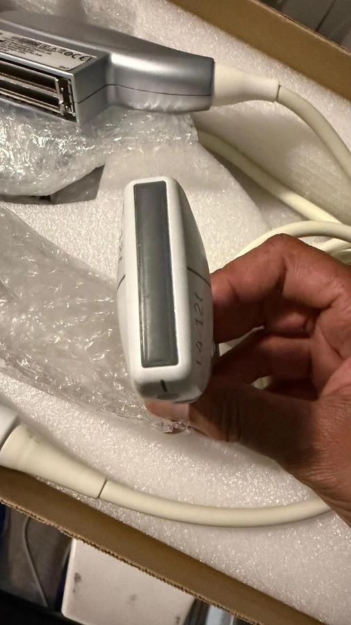 Refurbished Refurbished GE Logiq E ultrasound with  convex L4-12t Or L10-22 Transducer