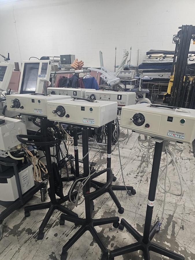 Used Luxtec 9300XSP & 9000 Light Source for Surgical Headlight Qty 5