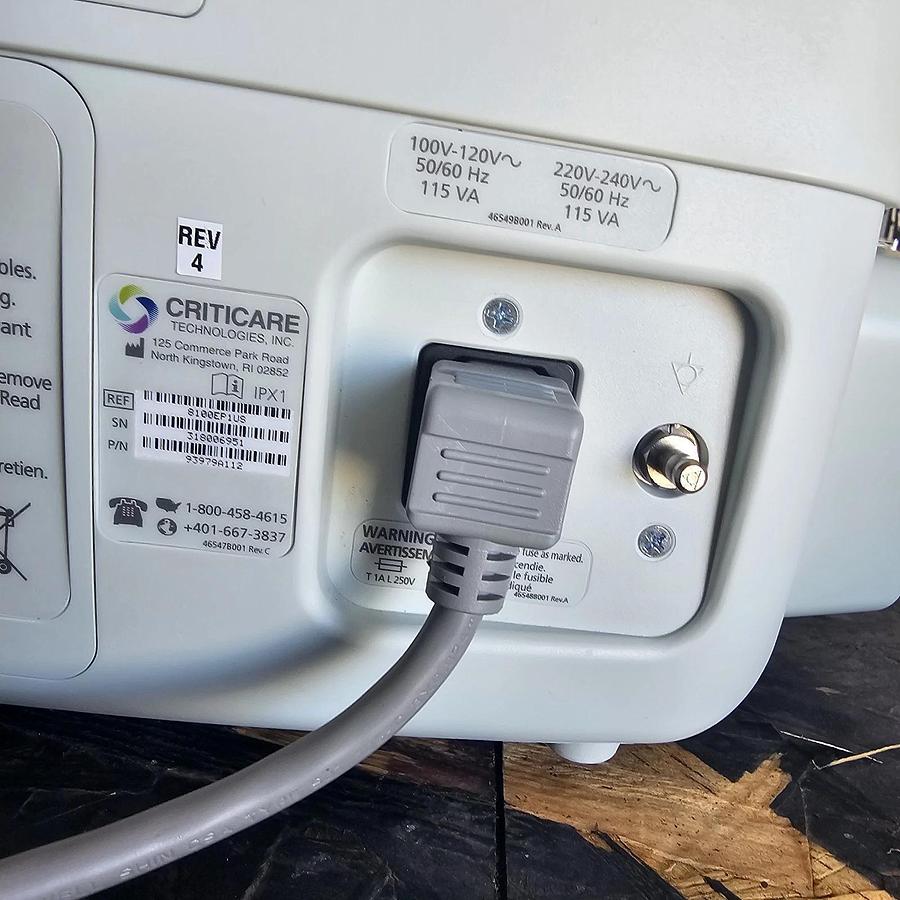 Criticare nGenuity 8100EP- DOX SpO2, NIBP, ECG,  Temp, CO2, Printer
