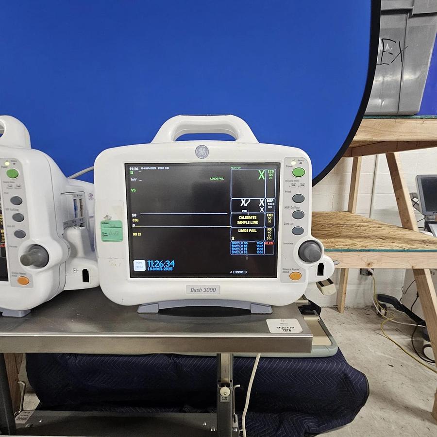 Used GE Dash 3000 Patient Monitor ( LOT Of 13)
