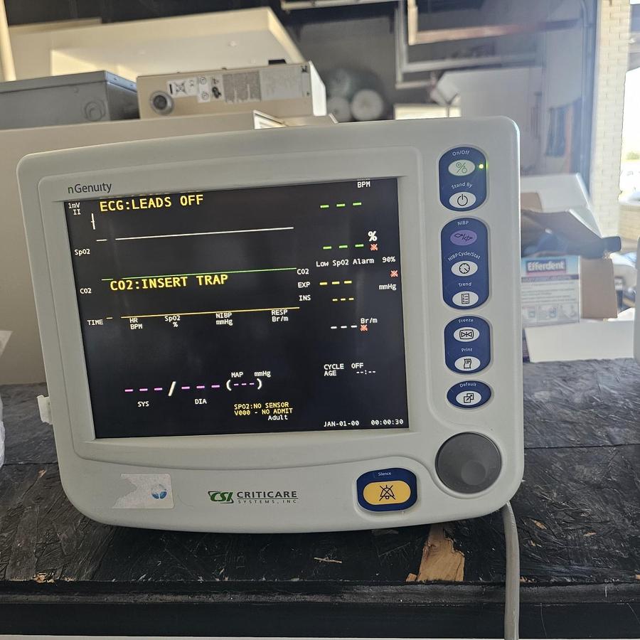 Criticare nGenuity 8100EP- DOX SpO2, NIBP, ECG,  Temp, CO2, Printer