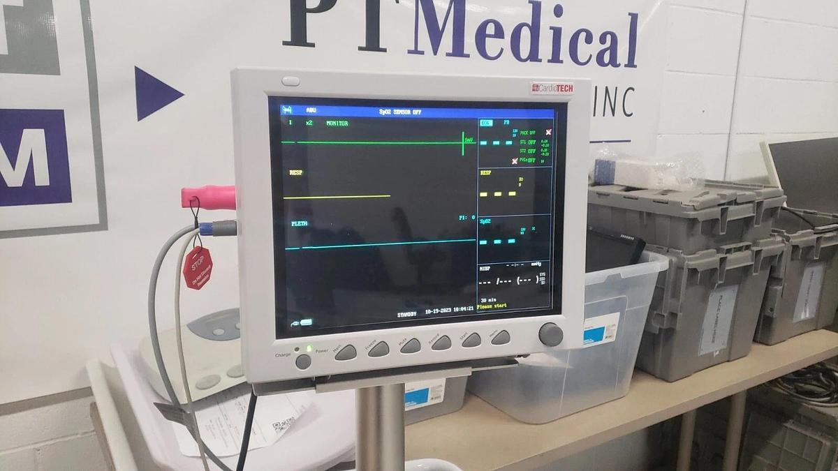 Used (16)Philips MP30 With Module & 18 EDEN IM8 with CO2 OPTION ( LOT Of 34 Units)