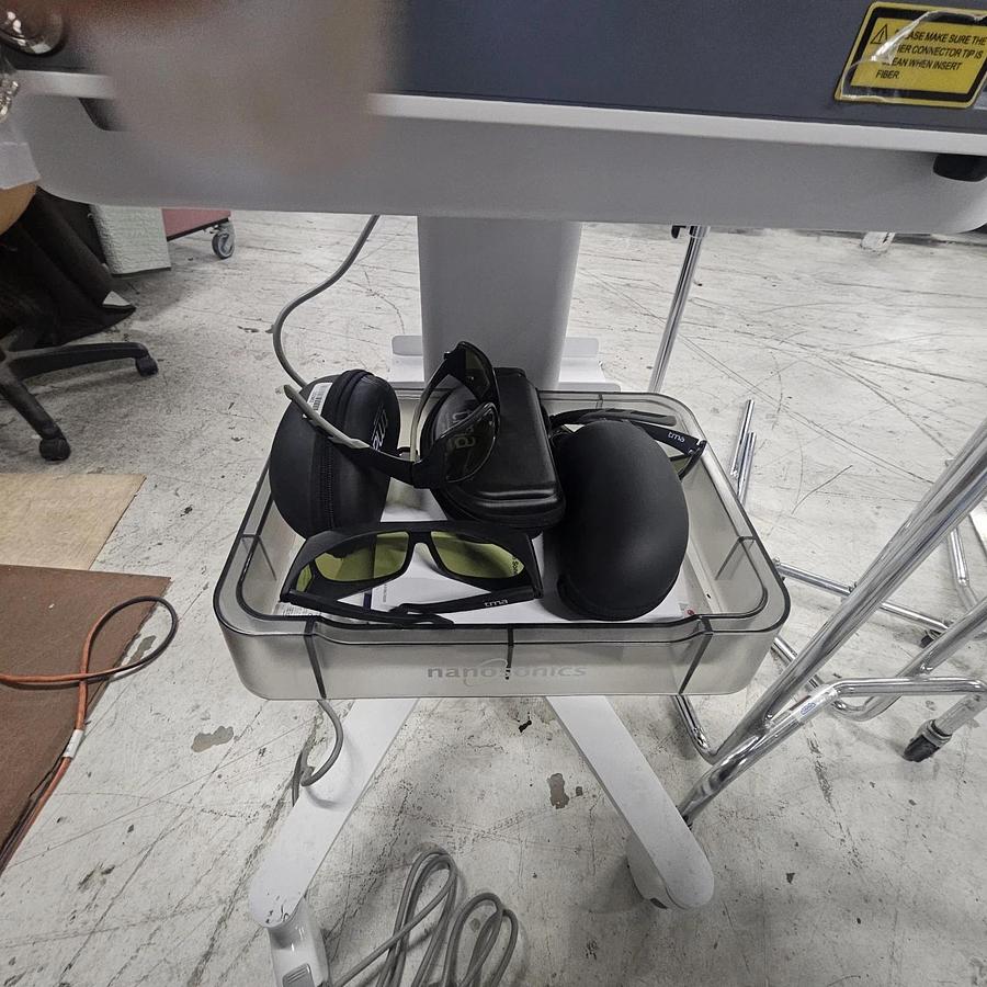 Used Diowave Portable Class IV Laser SYSTEM