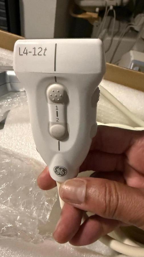 Refurbished Refurbished GE Logiq E ultrasound with  convex L4-12t Or L10-22 Transducer