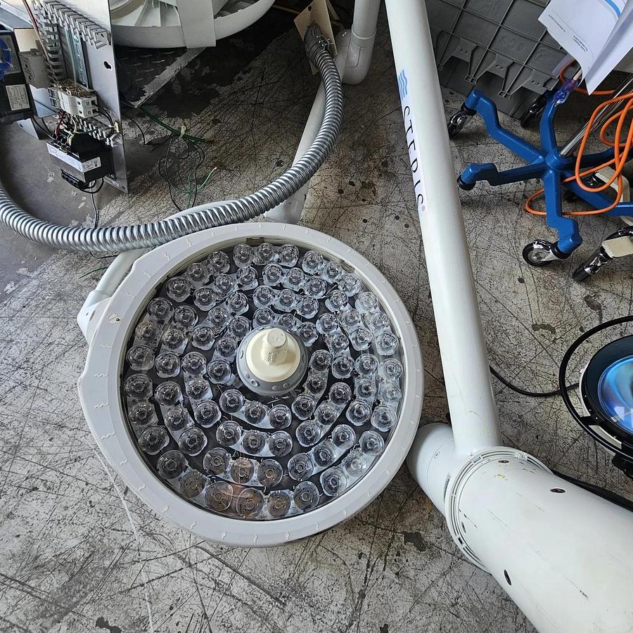 Used Steris Harmony Air Single Head Light