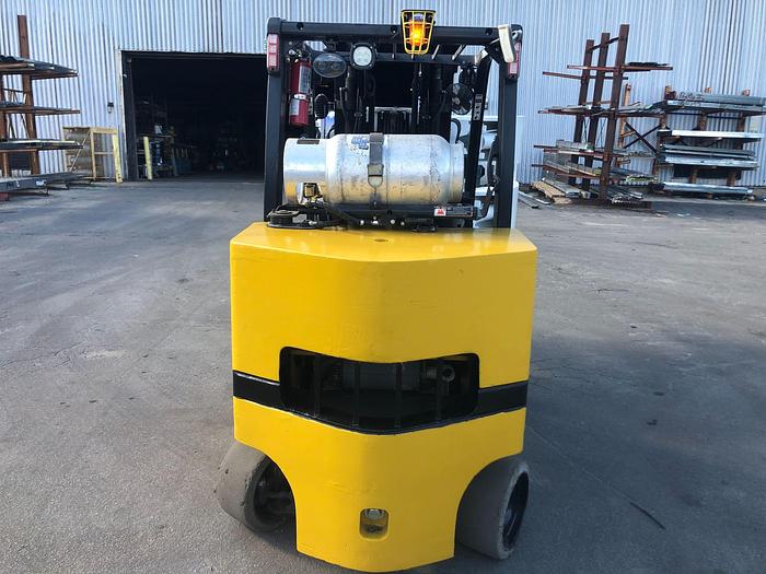 Used 12,000 POUND YALE ROLL CLAMP TRUCK MODEL GLC120VXPRS W/ 72" CLAMP MFG. 2015 RAISED MAST 185"