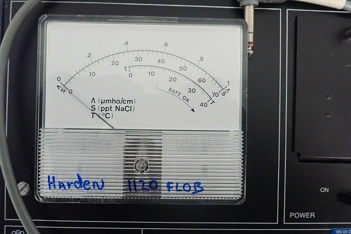 Used Fisher Scientific Model 152 Conductivity Meter with Instruction Manual