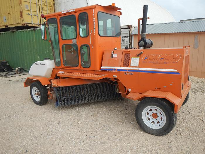 Used 2013 Broce Broom RJT350 sweeper