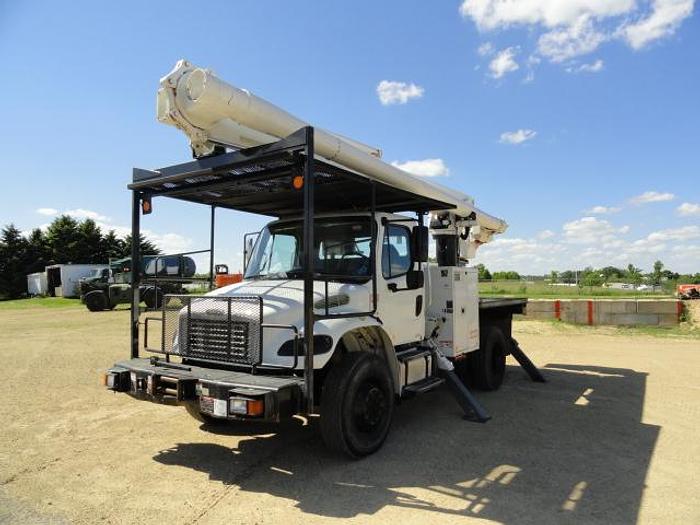 Used 2012 FREIGHTLINER BUSINESS CLASS M2 106