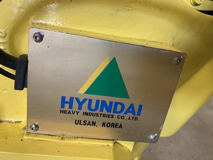 Used 2012 HYUNDIA MODEL HX400 400KG X 2573MM H REACH WITH Hi5-N80U CONTROLLER HX400 6 AXIS CNC ROBOT