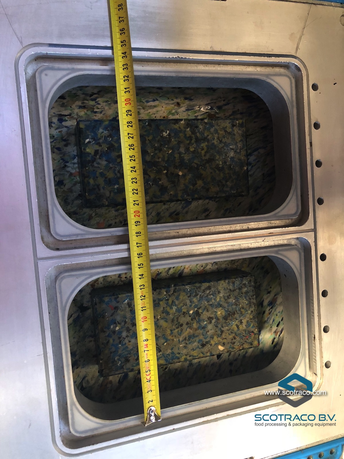 Used Multivac T250 MAP-traysealer. Semi-automatic, excellent condition.