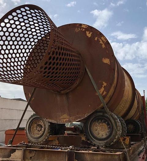 Usato Sfangatrice, LORO & PARISINI - DIMENSIONI 6x2 m. - Con carpenteria e motore