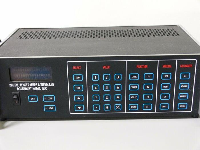 Used Rosemount Temp. Calibration Bath 910B2 W/ Digital Temperature Controller 915C1