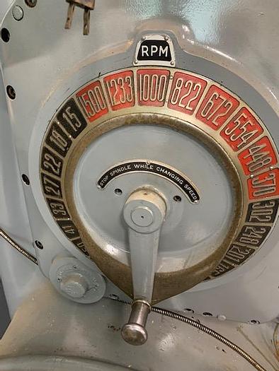 Used 1969 Kerney & Trecker Vertical mill 420 TF 420 -TF