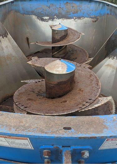 Used 2013 Patz 2400 Series II Vertical Feed Mixer