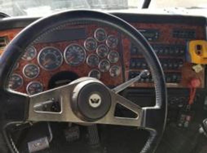 Used 2011 Western Star Pump Down Unit w/ Accessories