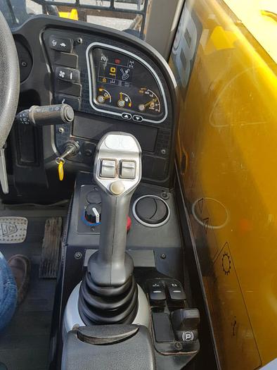 Used 2019 JCB 525-60