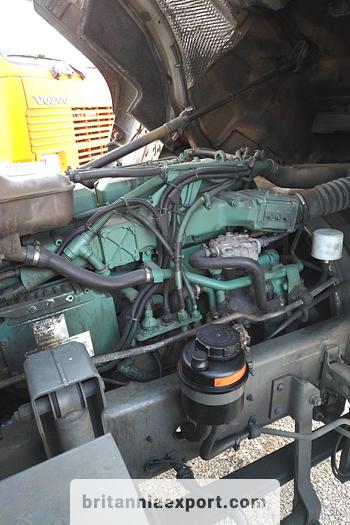 Used 2003 VOLVO FL 220 15 ton refrigerated truck