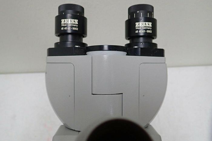Used Zeiss 470916 Binocular Microscope w/ 2 Kpl-W10x Eyepieces & 473059 Magnifier