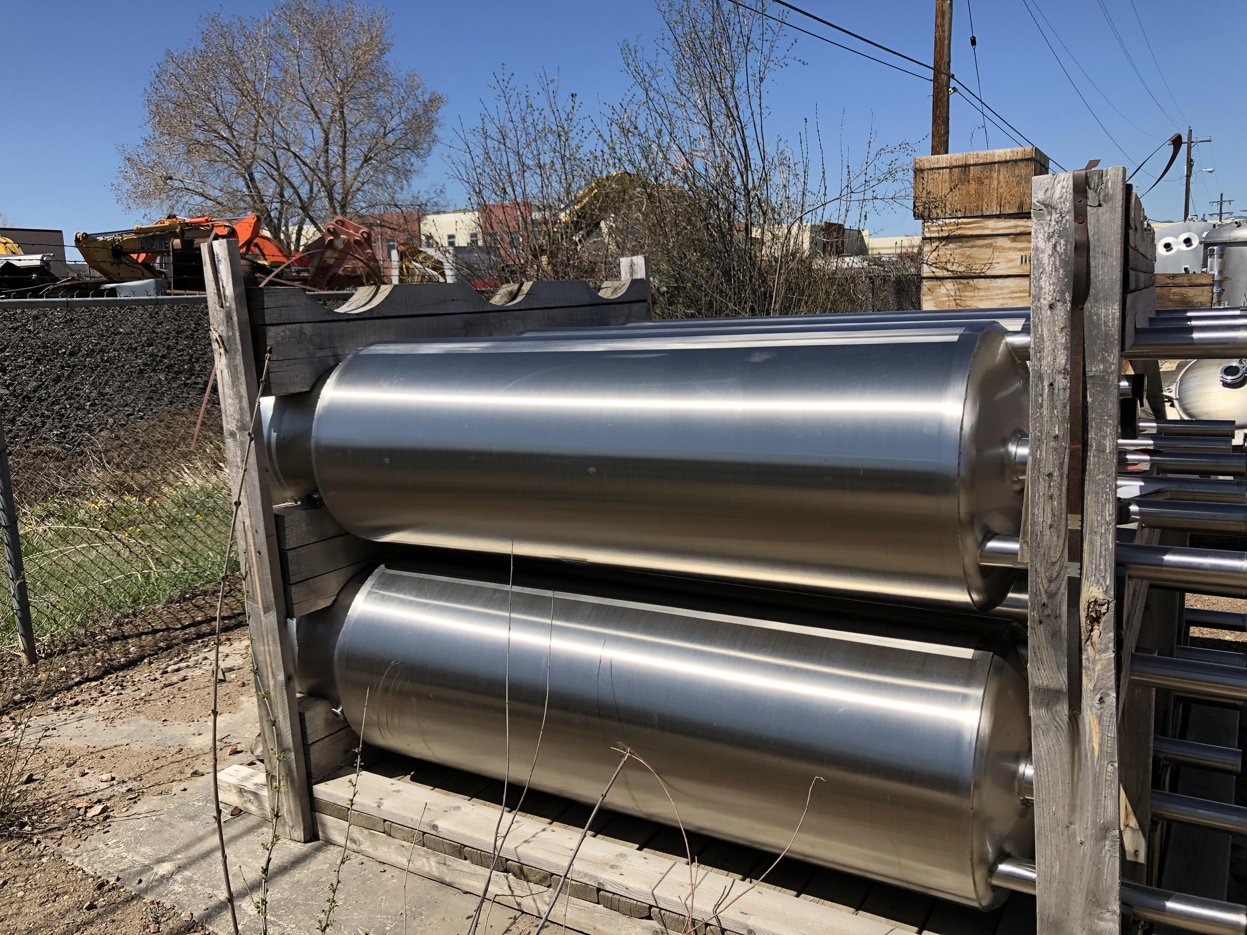 Used 100 GALLON STAINLESS STEEL INSULATED CIP TANK