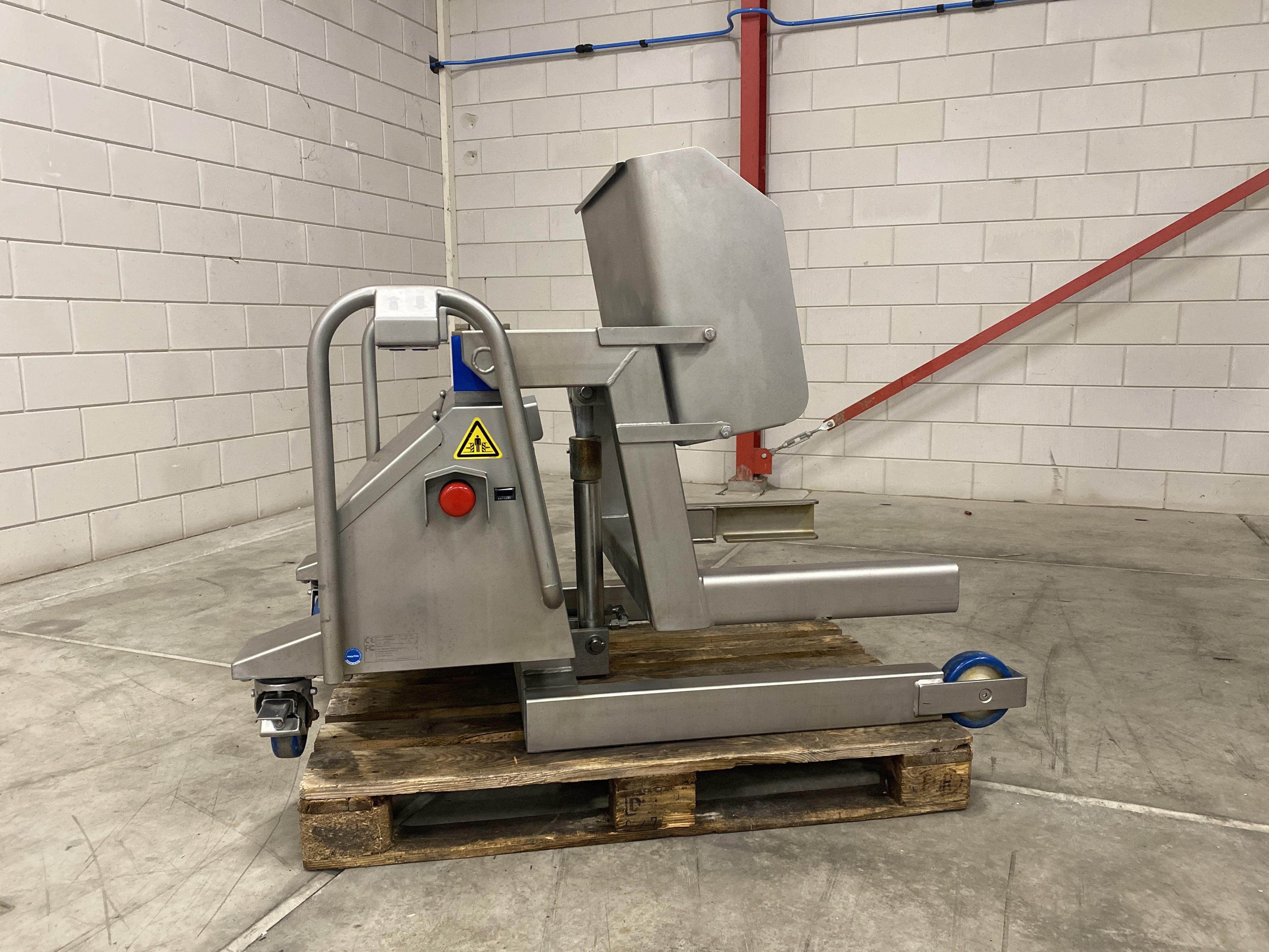 Used 2017 Backsaver Mobile tipper