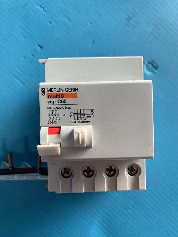 Used Merlin Gerin Multi 9 Circuit Breaker Vigi C60