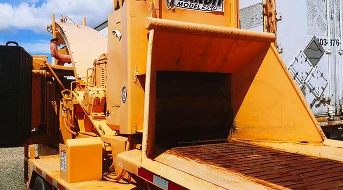 Used 2009 Bandit 2590 Whole Tree Chipper
