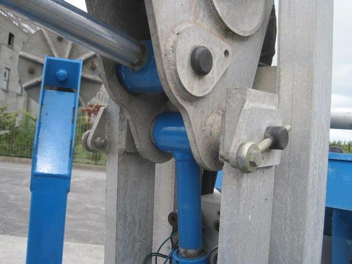 Used 2007 Genie TZ-50