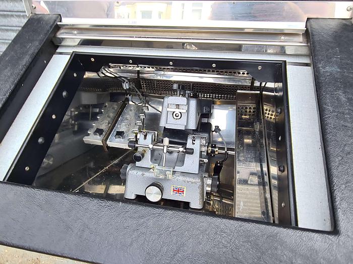 Used Bright OTF Cryostat