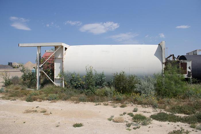 Used Custom 100 Ton Asphalt Silo & Bucket Elevator