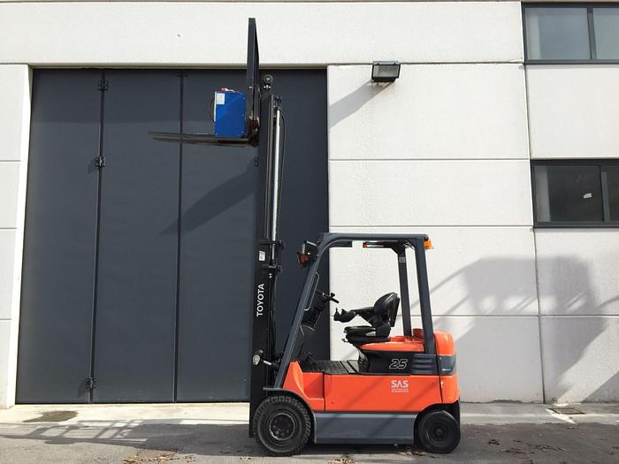 Usato 2012 TOYOTA 7FBMF 25