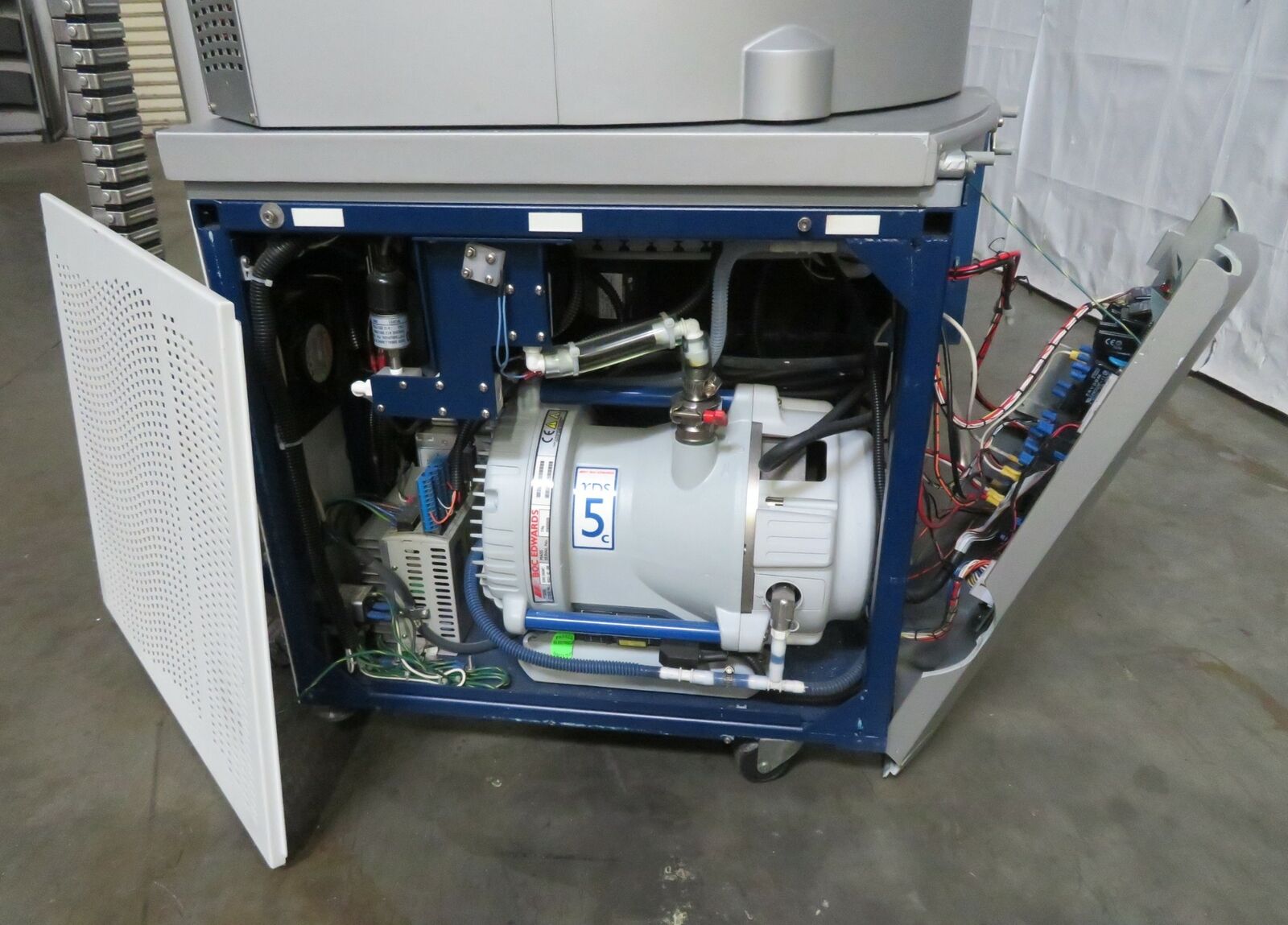 Used Thermo Savant Discovery Speed Vac Concentrator, Edwards XDS5 Vacuum Pump