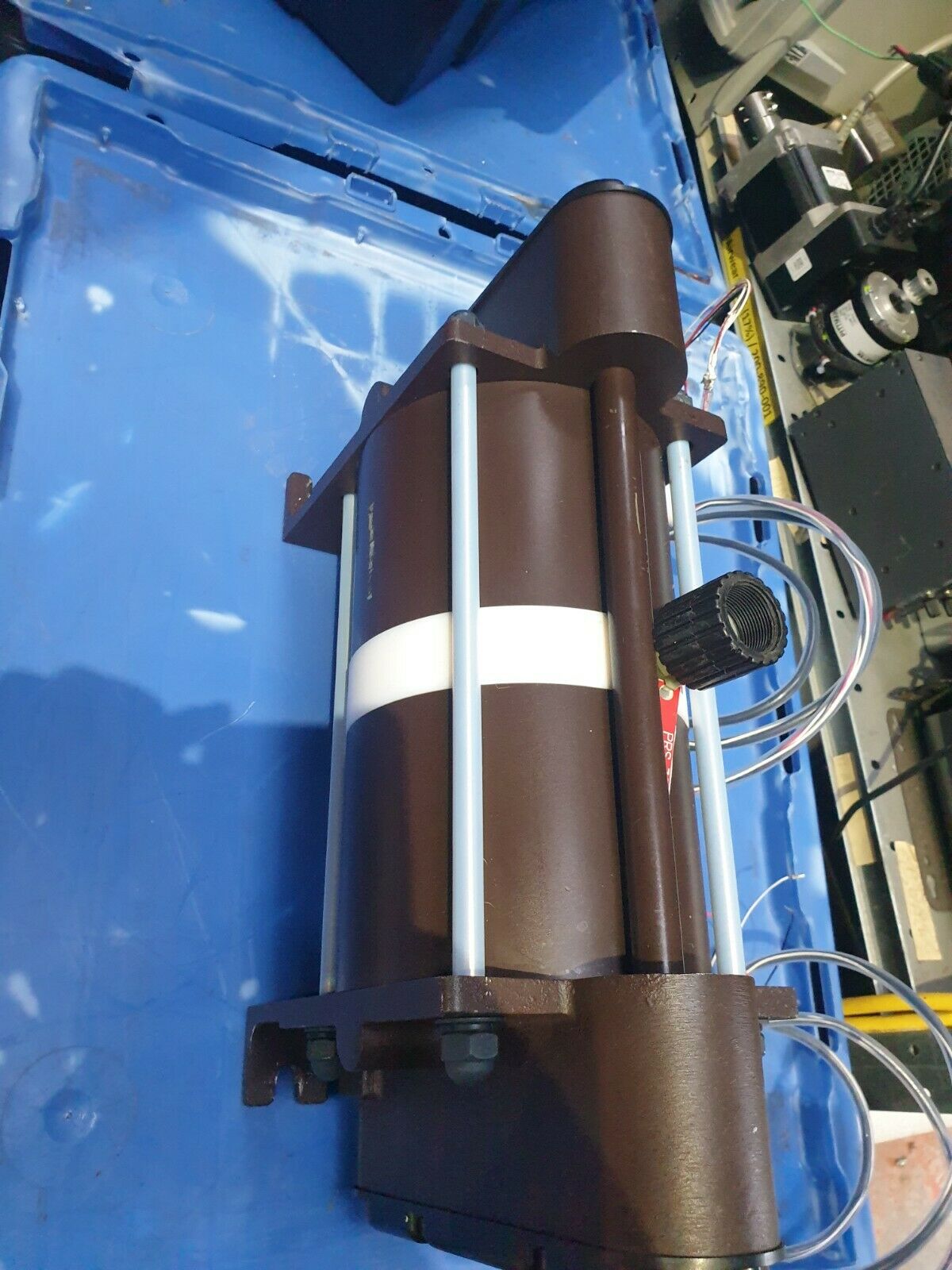 Used IWAKI  FF-20HT Pneumatic Drive Bellows Pump (rbd2.1b2)