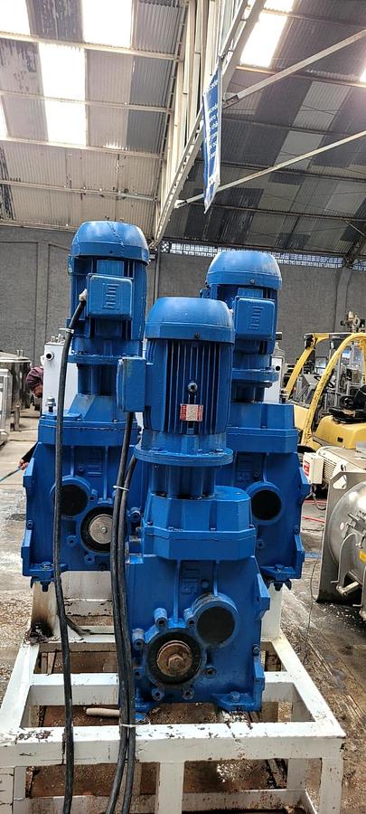 Usado Misturador sigma em aço inox, com rosca de descarga - WFA Equipamentos