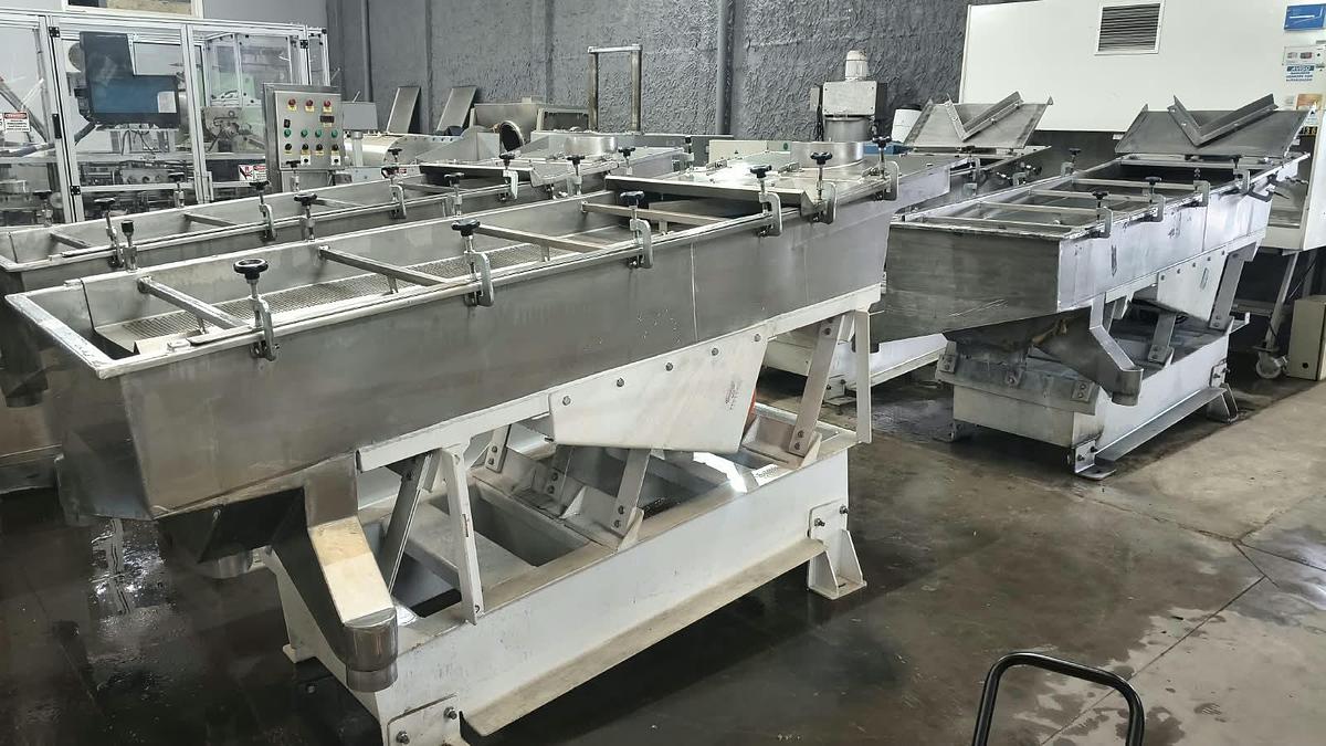 Usado Peneira vibratoria linear  em  inox - WFA Equipamentos