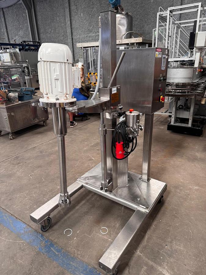 Usado Agitador móvel IKA  - WFA Equipamentos 