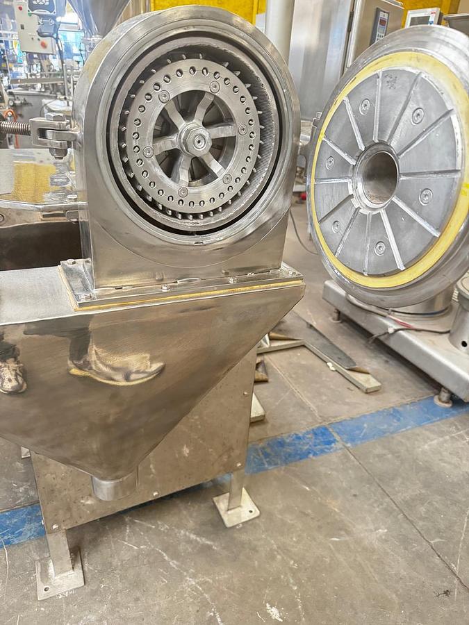 Usado Moinho micronizador de pó em inox 