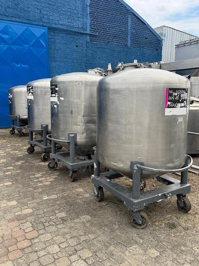 Usado Bin em aço inox , reservatorio  cap  1000 lts - WFA Equipamentos 