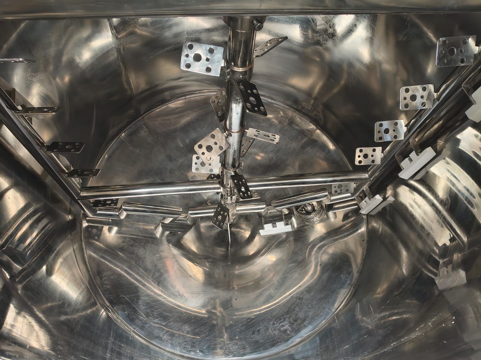 Usado Tanque inox com misturador e turbo, 2.000 Lts - WFA Equipamentos