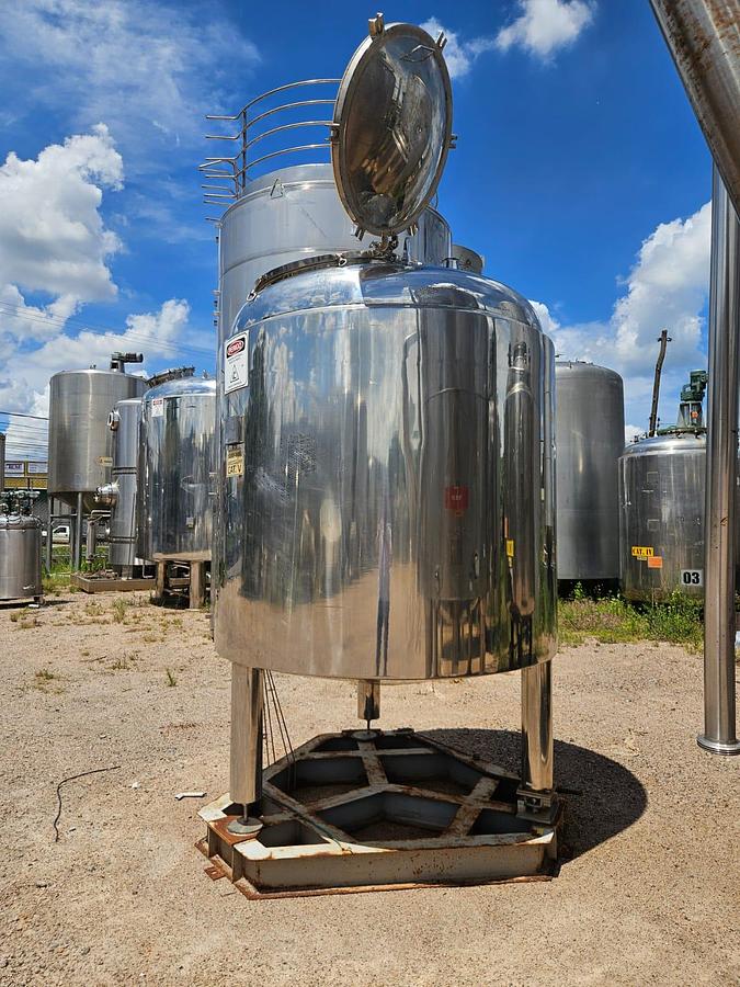 Usado Tanque inox  com isolamento , cap 3000 Lts 